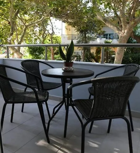 Emerald Cozy Rhodes City