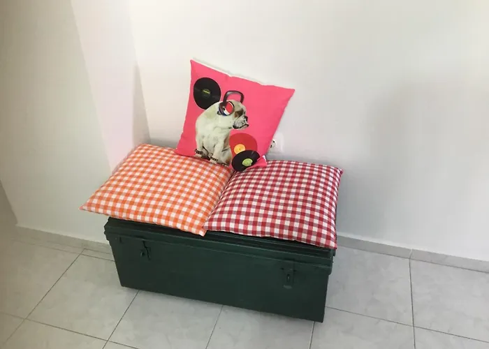 Апартаменты Emerald Cozy *