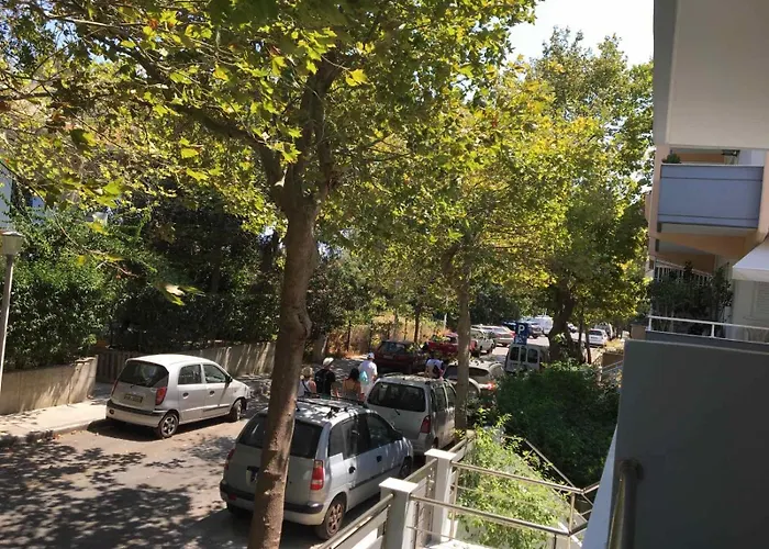 Emerald Cozy * Rhodes City