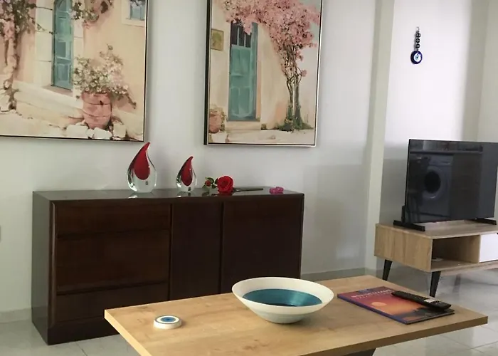 Emerald Cozy شقة Rhodes City